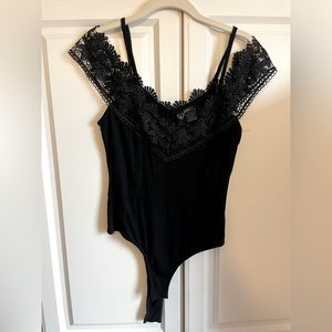 NWOT Windsor sleeveless black bodysuit with lace top. Size S